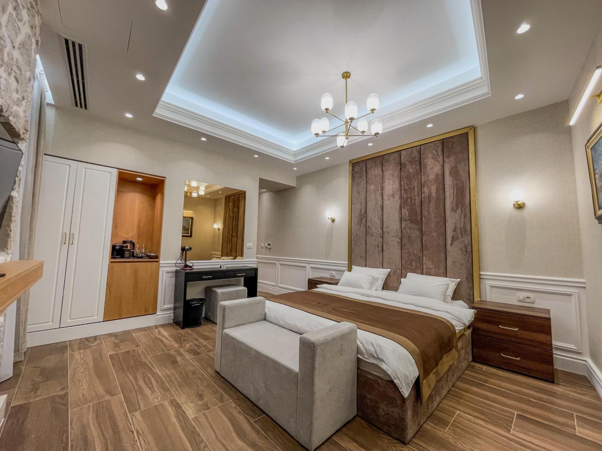 Hive Luxury Suites By Mn Property 科托尔 外观 照片